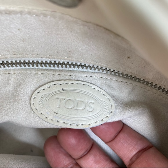 Tod’s White Leather Satchel - Picture 8 of 9